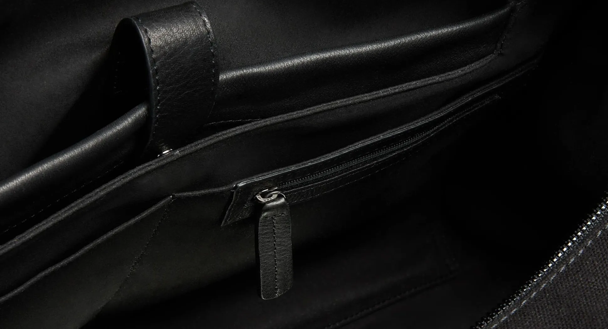 Adare Black