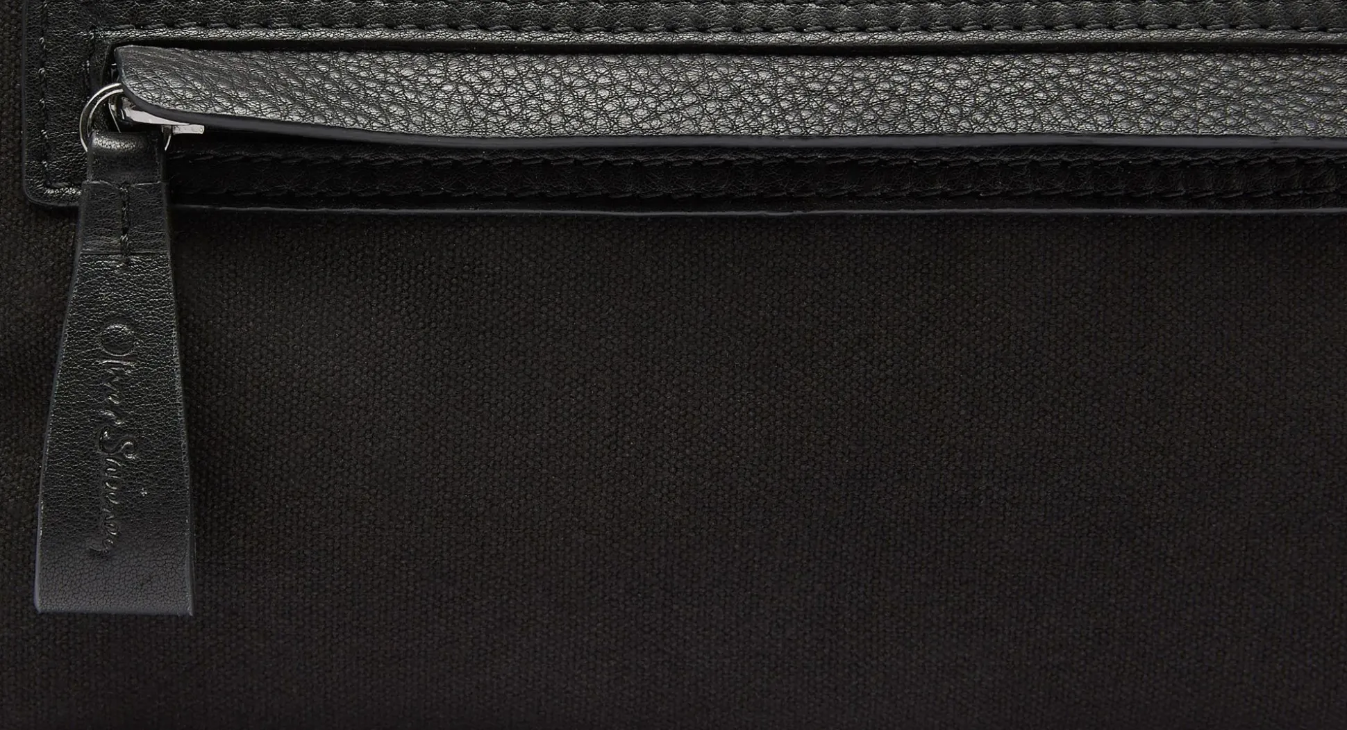 Hartwell Black Canvas